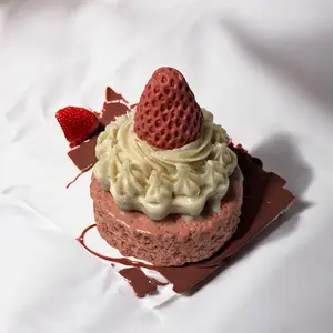 🍓🍰 Strawberry Shortcake Soap