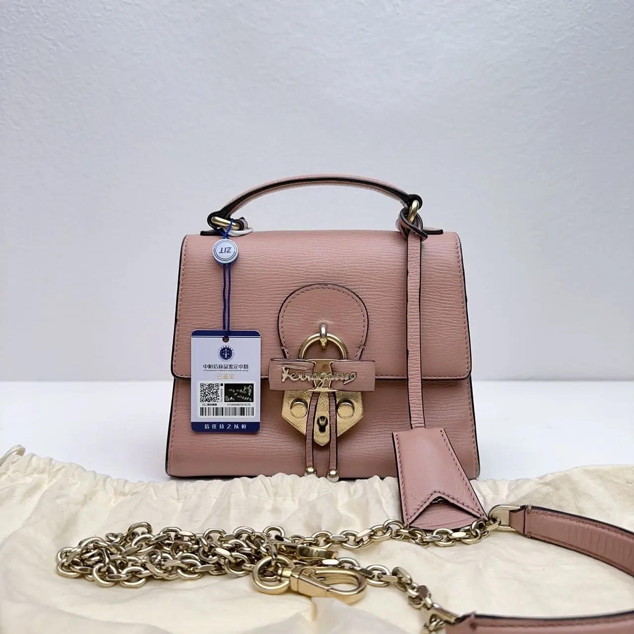 Pre-owned SALVATORE FERRAGAMO Leather Shoulder Bags salvatoreferragamo R1218 Shoulder Bag C13883315519 1208 bill