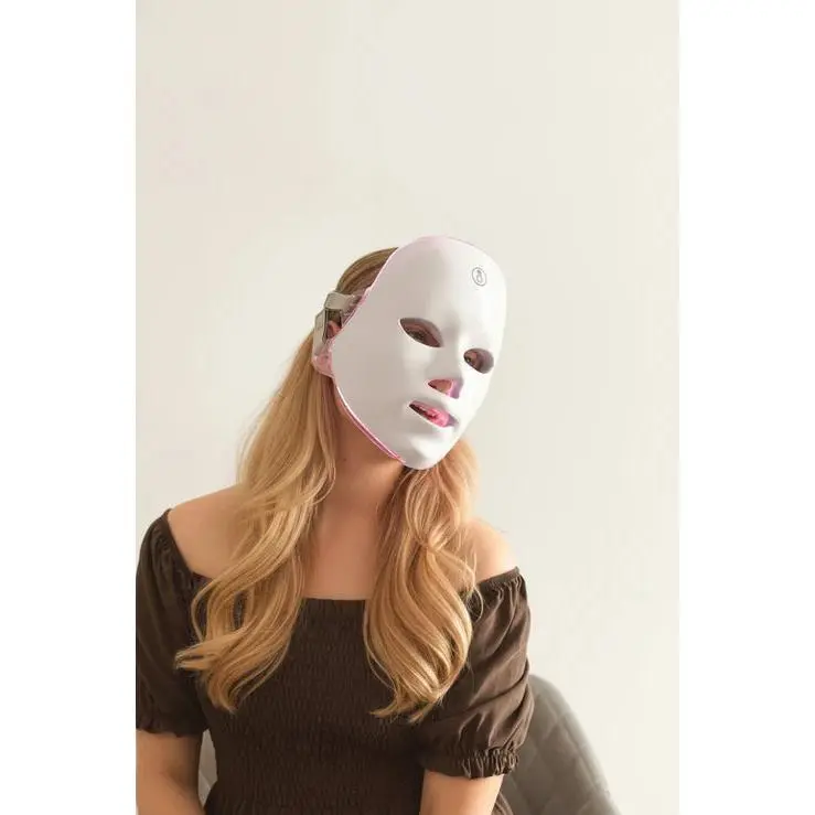 Lumière Pro LED Therapy Mask Lumière Pro LED Therapy Mask