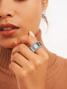 Fashionable layered 18K titanium steel ring inlaid with sparkling zirconia, minimalist band, light luxury for daily wear #JewelryAccessories #FadeProof #AntiAllergic #Couple #Festival #Party #ExquisiteGift