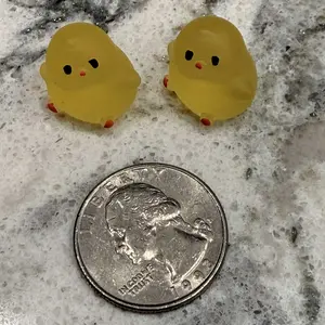 20pcs Glow-in-the-Dark Mini Chicken Ornaments, Cute Chick Decorations for Glass Containers, Aquariums, Parties and Fish Tanks