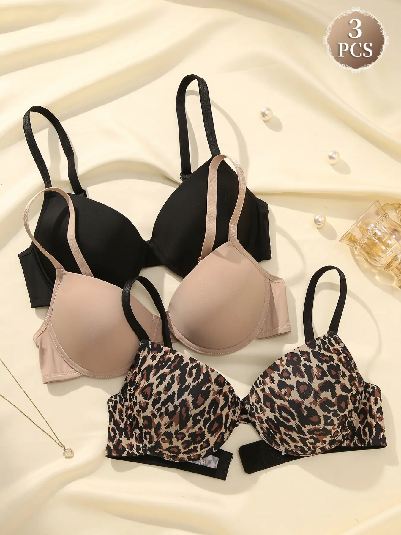 3-Pack Women's bras, Medium, available in a variety of styles, including multi-color leopard print, underwire push-up designs, perfect for everyday Fit, daily wear, casual wear, suitable for all four seasons, Medium Support, Underwear, Lingerie