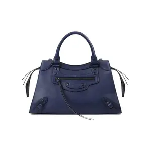 Pre-owned Balenciaga Leather Clutches & Wristlets Neo Classic City Medium Handbag in Navy Blue Grained Calfskin with Black Hardware Elegant Design for Everyday Use