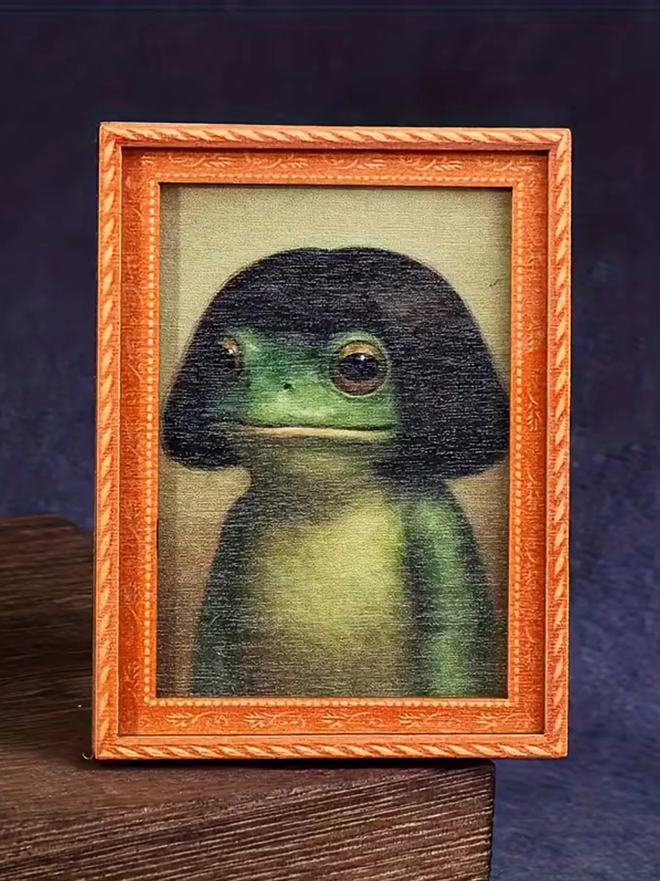 1pc Mini Frame-Shaped Fridge Magnet, Portrait of the Big Mouth Frog, Frog with Funny Center Part Hairstyle,  Whimsical Frog, Fun Home Decor, Holiday Gift, Animal Magnets