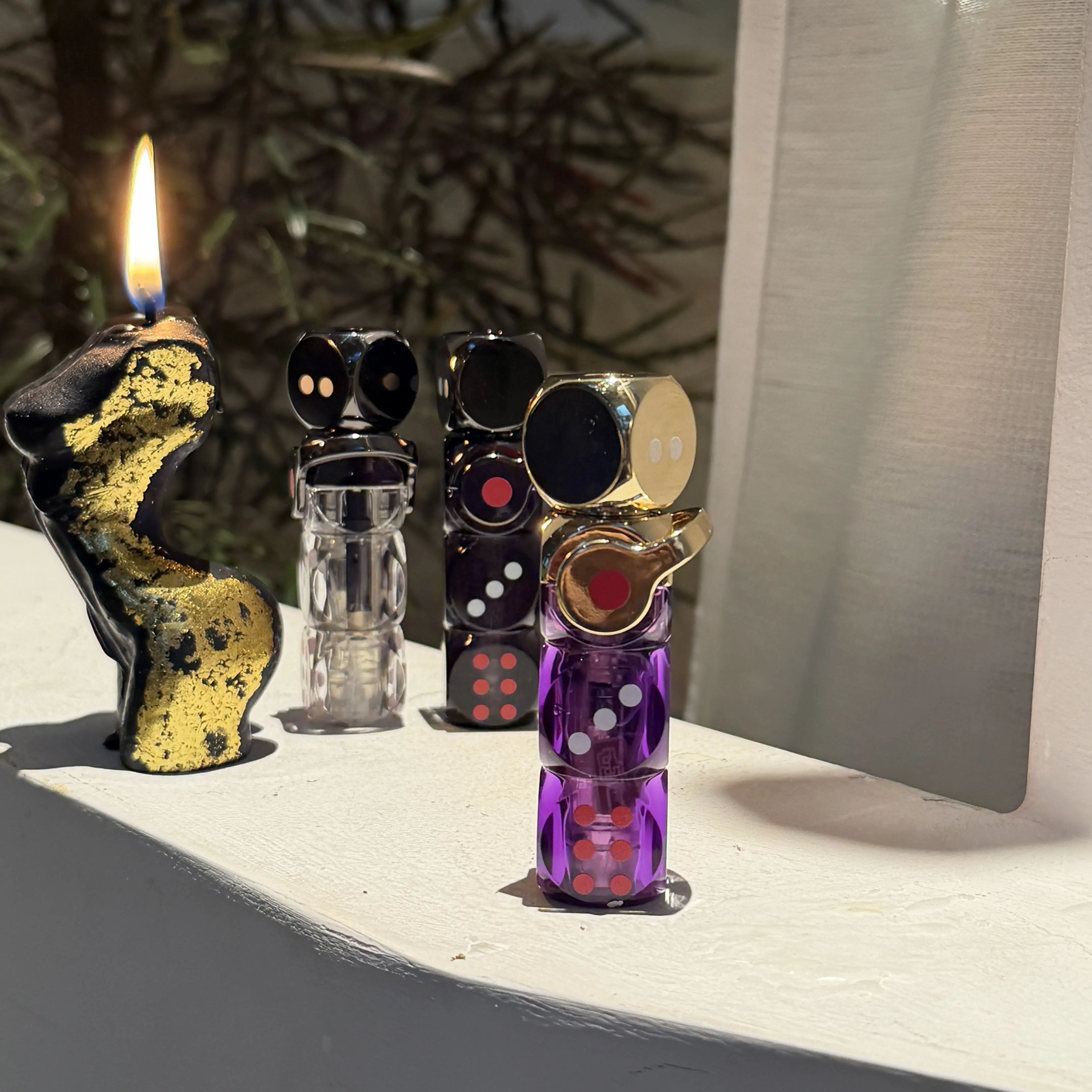 Limited limited edition for new style lighter , dice lighter, a toy lighter with a rotatable top that's very stress-relieving, suitable for office use, stress relief, and relaxation.
