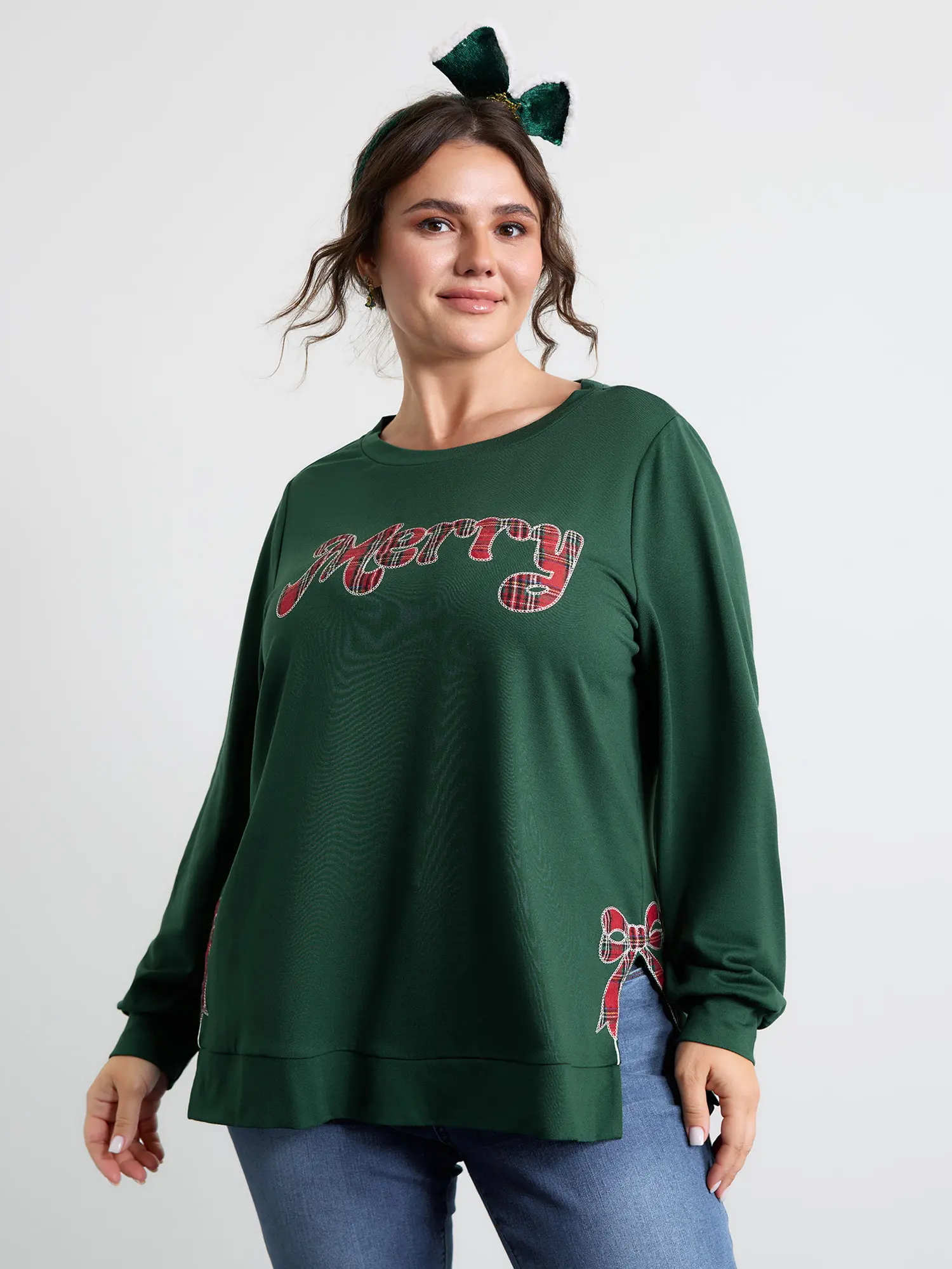 BloomChic Women's Plus Size High Stretch Embroidered Pullover, Casual Regular Fit Sweatshirt Top with Side Slits, Cozy Sweatshirt, Tops