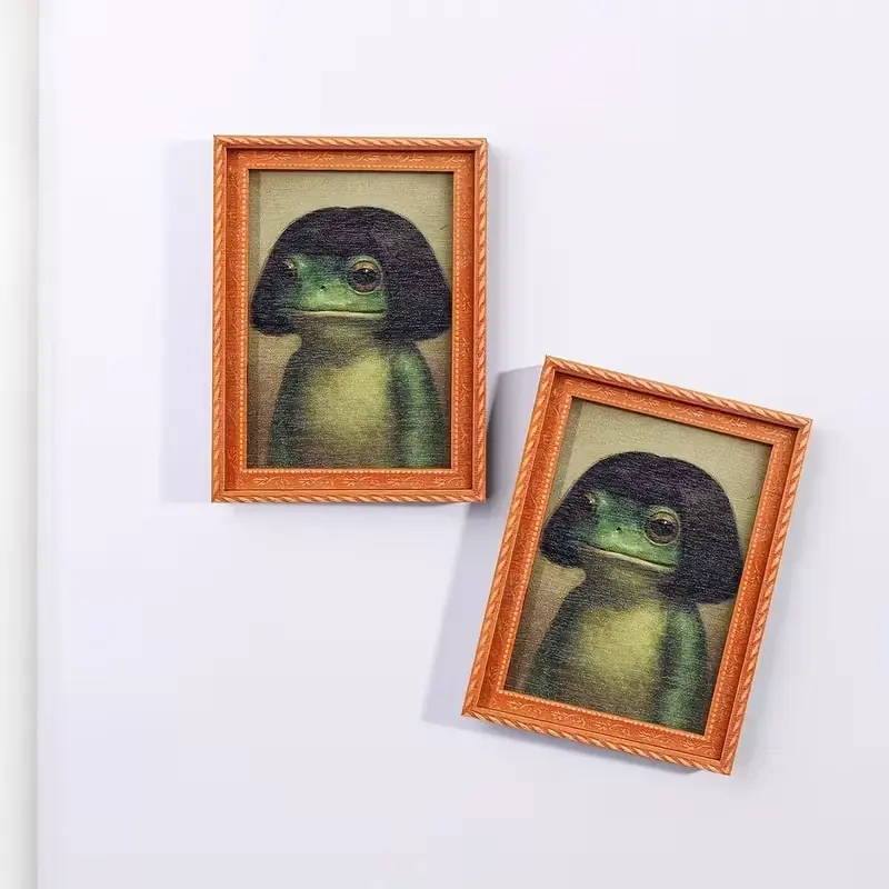 1pc Funny Frog Magnet, Mini Fridge Magnet with Green Frog & Haircut, Modern Kitchen Decor, Durable Wood Construction for Refrigerator, Fridge, Refrigerator Decorating Magnet, Decoration, Refrigerator Magnets