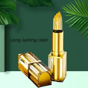 Lipstick with gold leaf color-changing effect—discovering the magic of personalized colors tailored for you.
