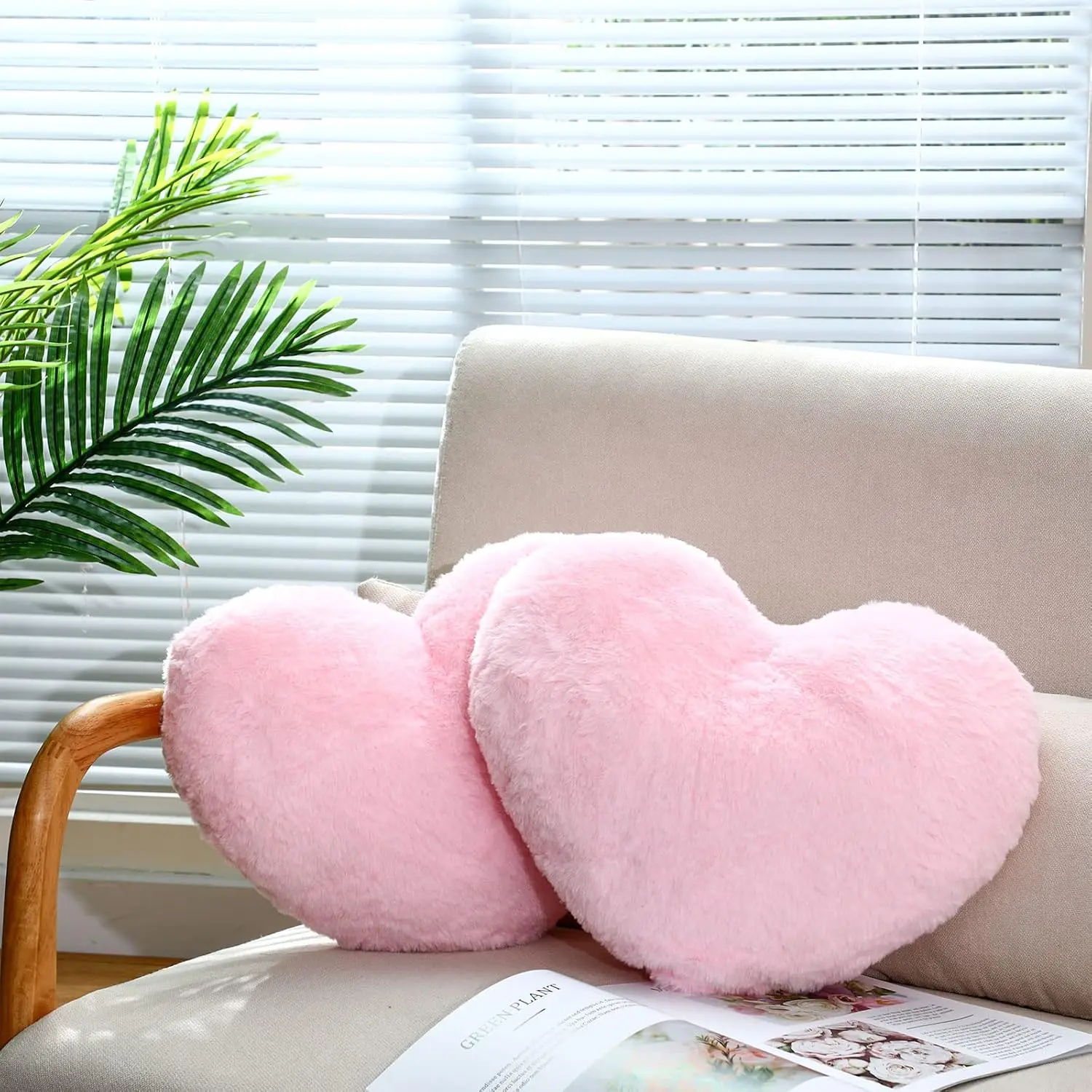 2 count Soft Heart Throw Pillow Plush Heart Shaped Decorative Pillow Faux  Fluffy Cushion for Girl Living Fit Bed Dining Sofa  (Pink)