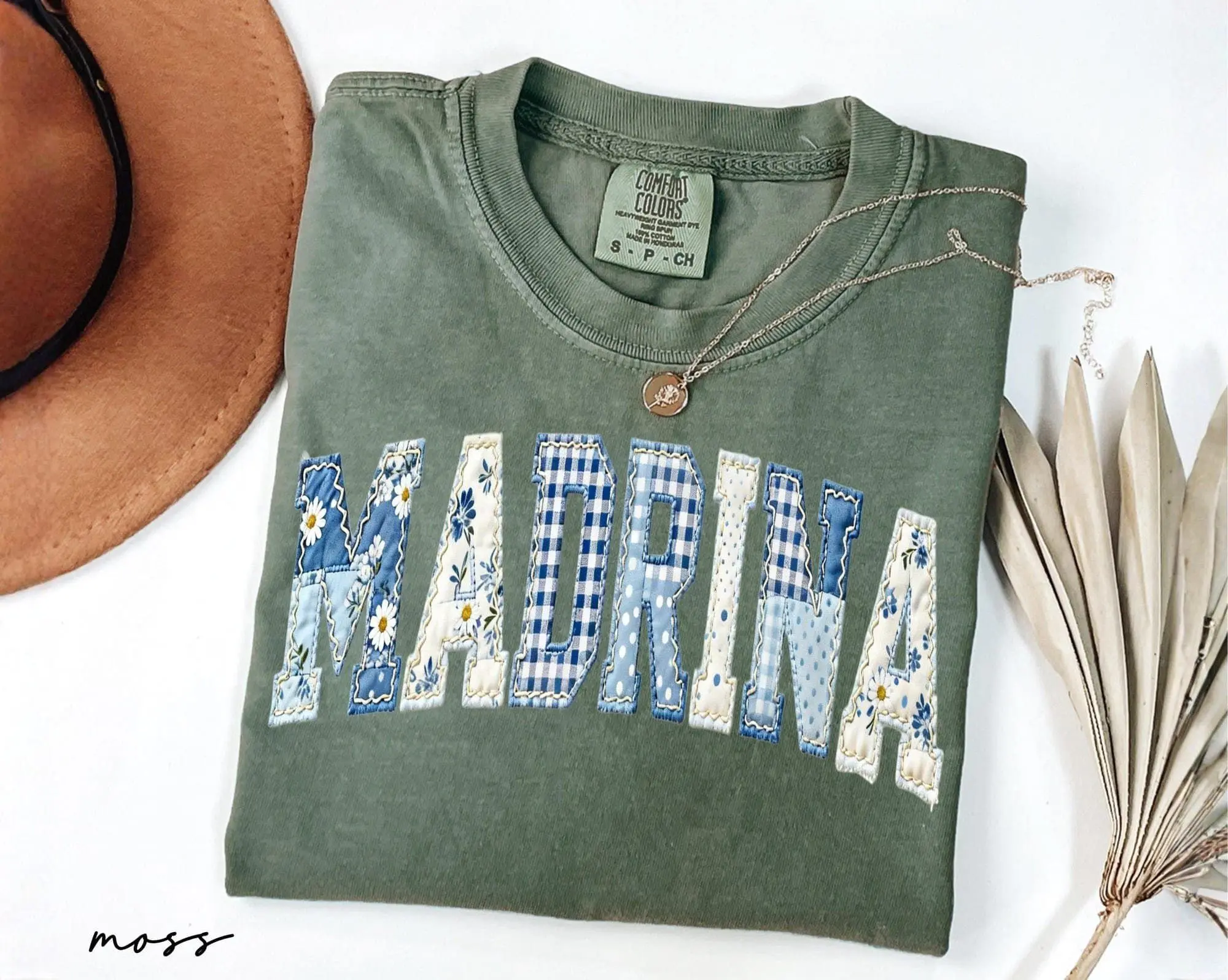 Comfort Colors Madrina Shirt, Floral Faux Patchwork Spanish Godmother Tee, Gift For Madrina, Madrina Proposal Gift, Baptism Gift, Godmom