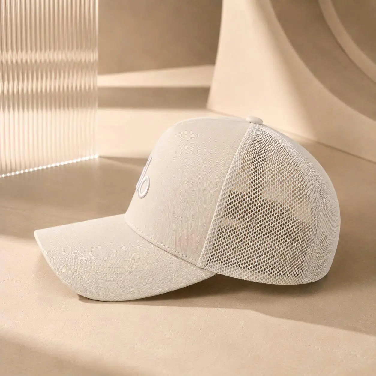 White Mesh Baseball Cap Adjustable Trucker Hat Unisex