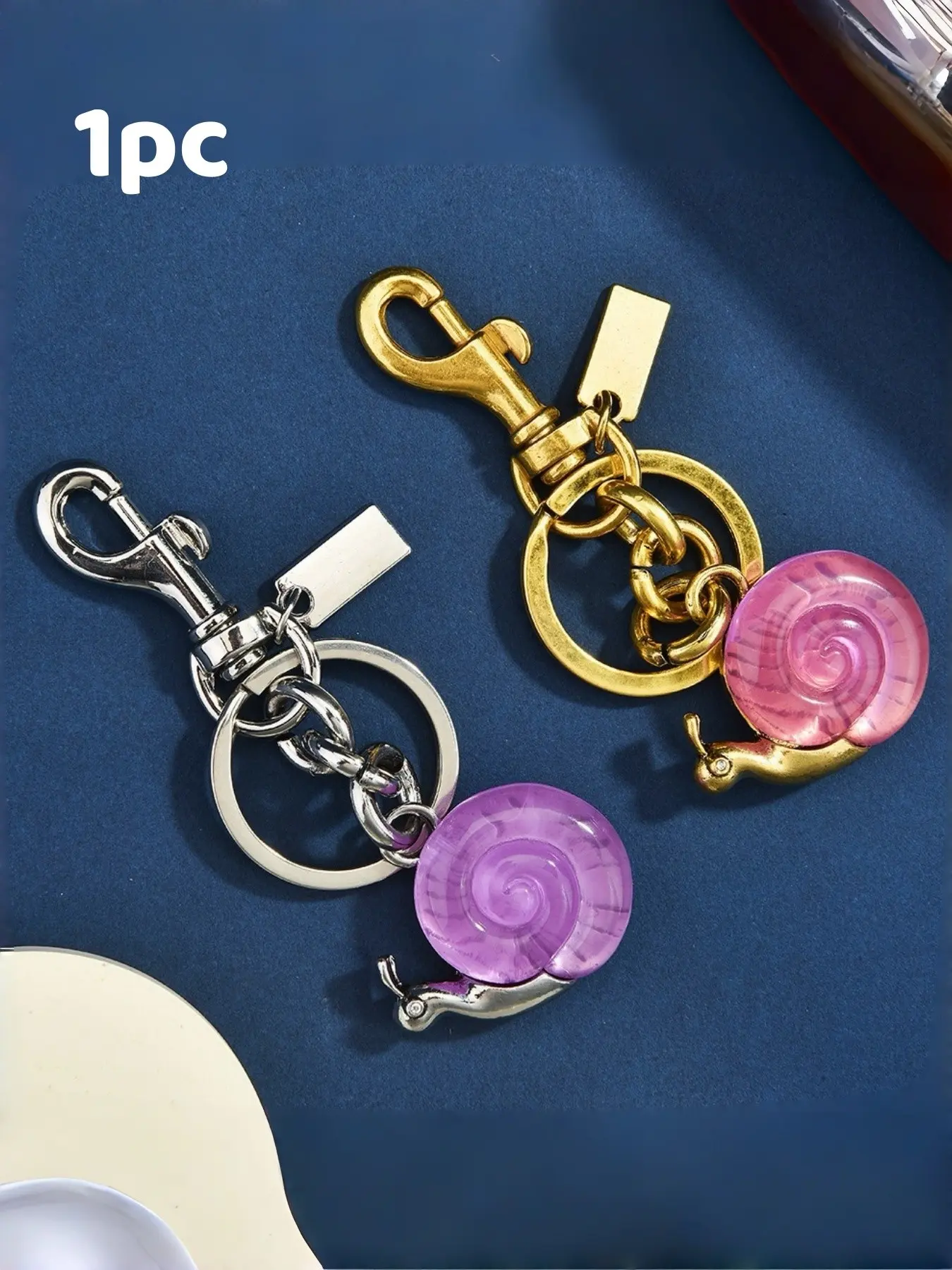 Cute Resin Snail Bag Charm, Gradient Transparent Shell + Gold/silver Color Keychain, Lobster Clasp, Perfect Gift for Friends & Family