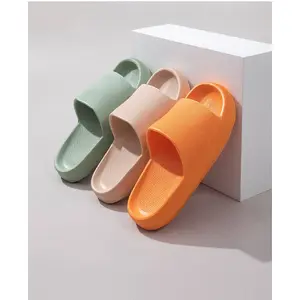 Unisex Cloud Slippers - Comfortable Thick-Bottom Home Slippers, Non-Slip Outdoor Footwear for Bathroom and Casual Walking