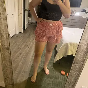 Women's Casual Plaid Pattern Low-Waist Ruffle Hem Shorts, Checkered Shorts, Women's Shorts for Summer, Perfect for School and Daily Wear