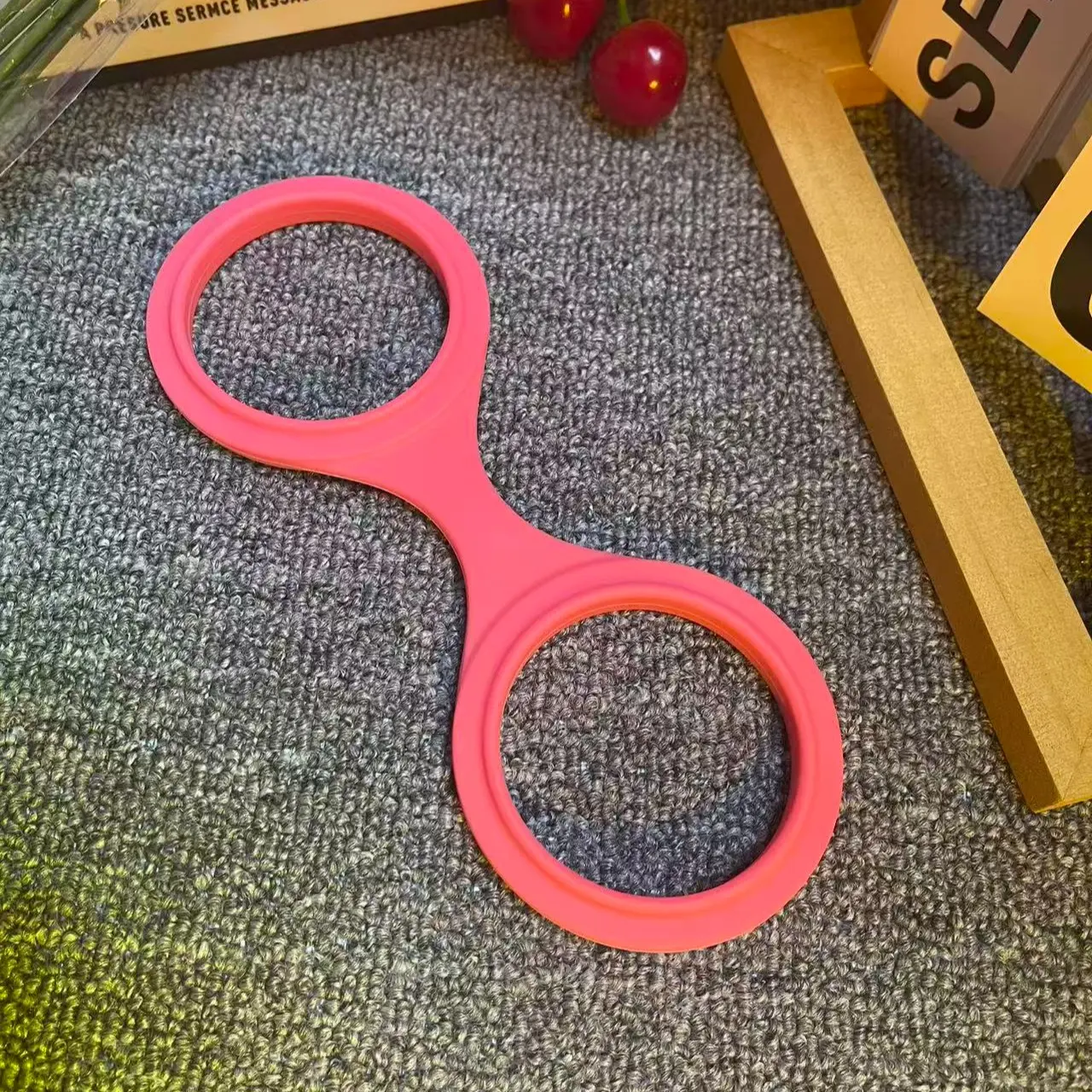 Halloween Surprise-Rubber Handcuffs, The Perfect Toy forPranks and Games Silicone