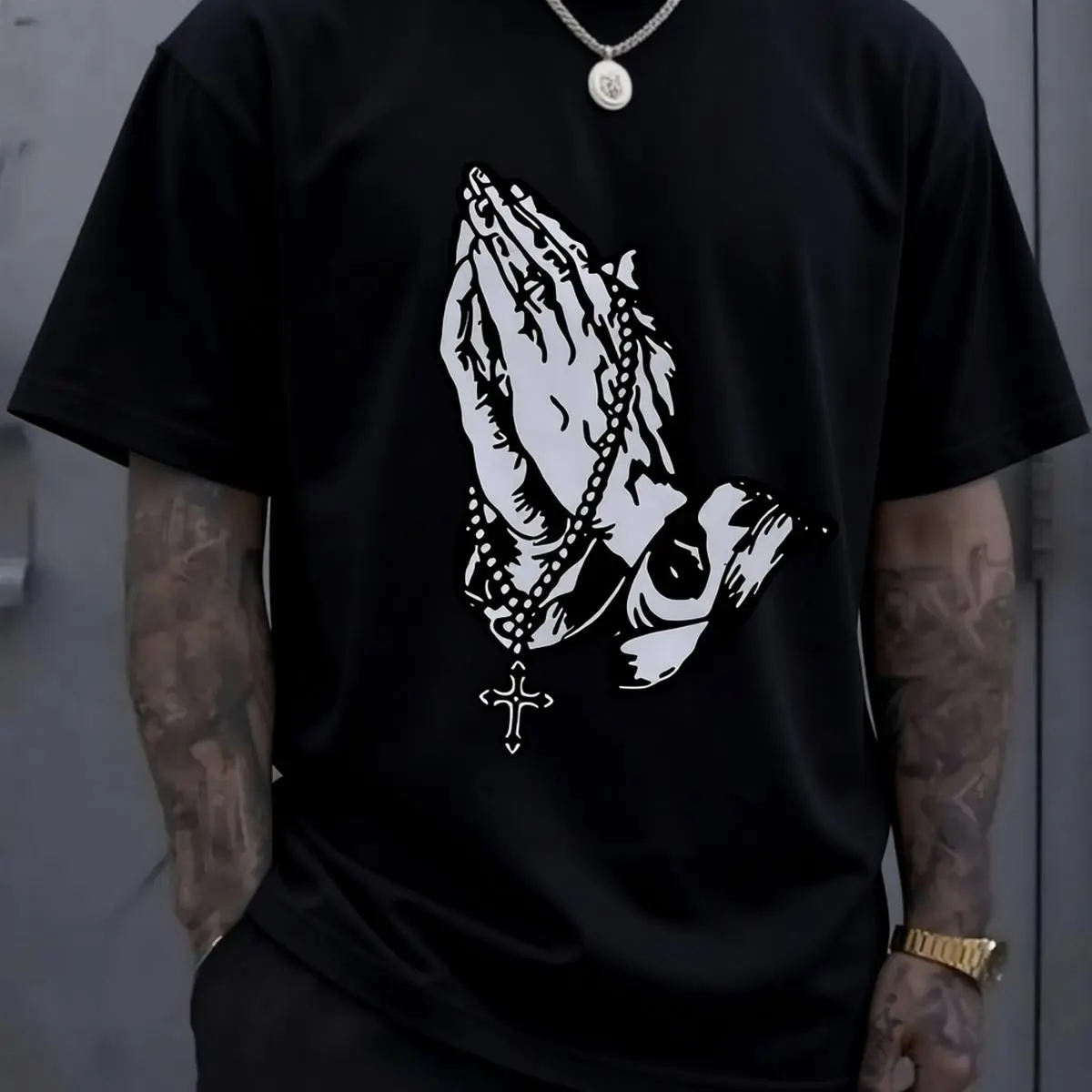 Stylish Men's 'Pray' Graphic Tee – Breathable Cotton, Casual Round Neck for Summer Streetwear