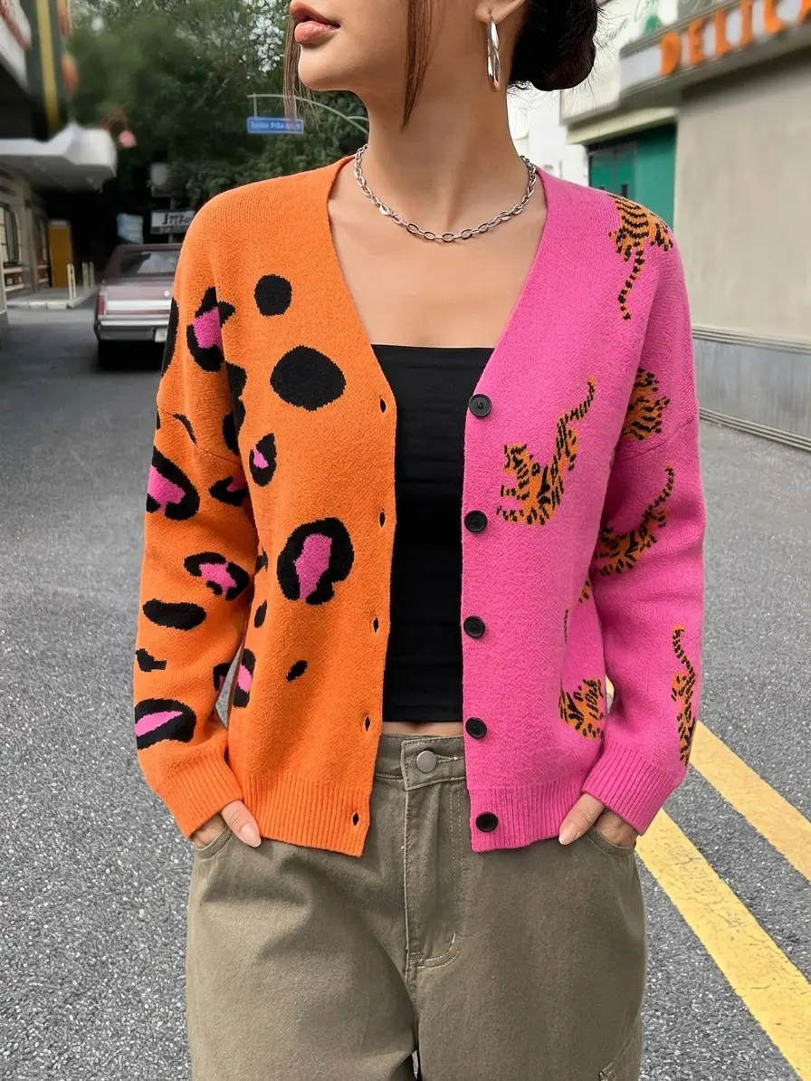 Fall/Winter Women's New Leopard Print Contrasting Color Leopard Pattern Button-Up Sweater Loose Cardigan for Daily Wear Sweater Cozy Recovery Loungewear Crop Long Sleeve Long Sleeve
