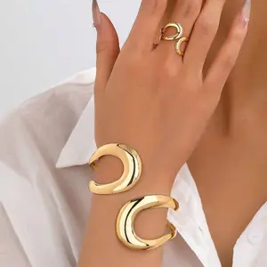 Geometric Hollow Ring & Bracelet Set for Women, Modern Style Jewelry Duo