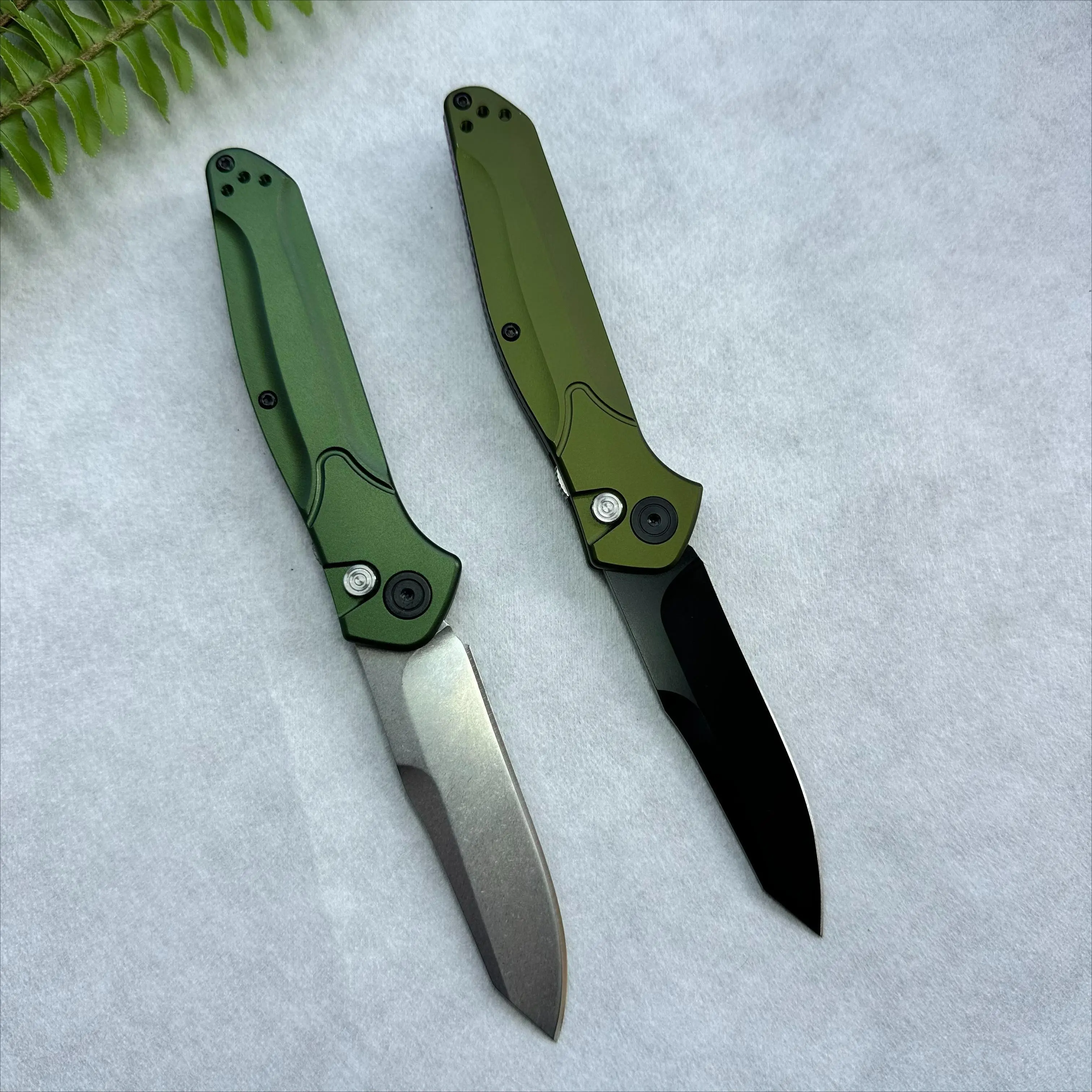 EDC Folding Knife 3.4" S30V Plain Blade, Green And Brass Aluminum Handles