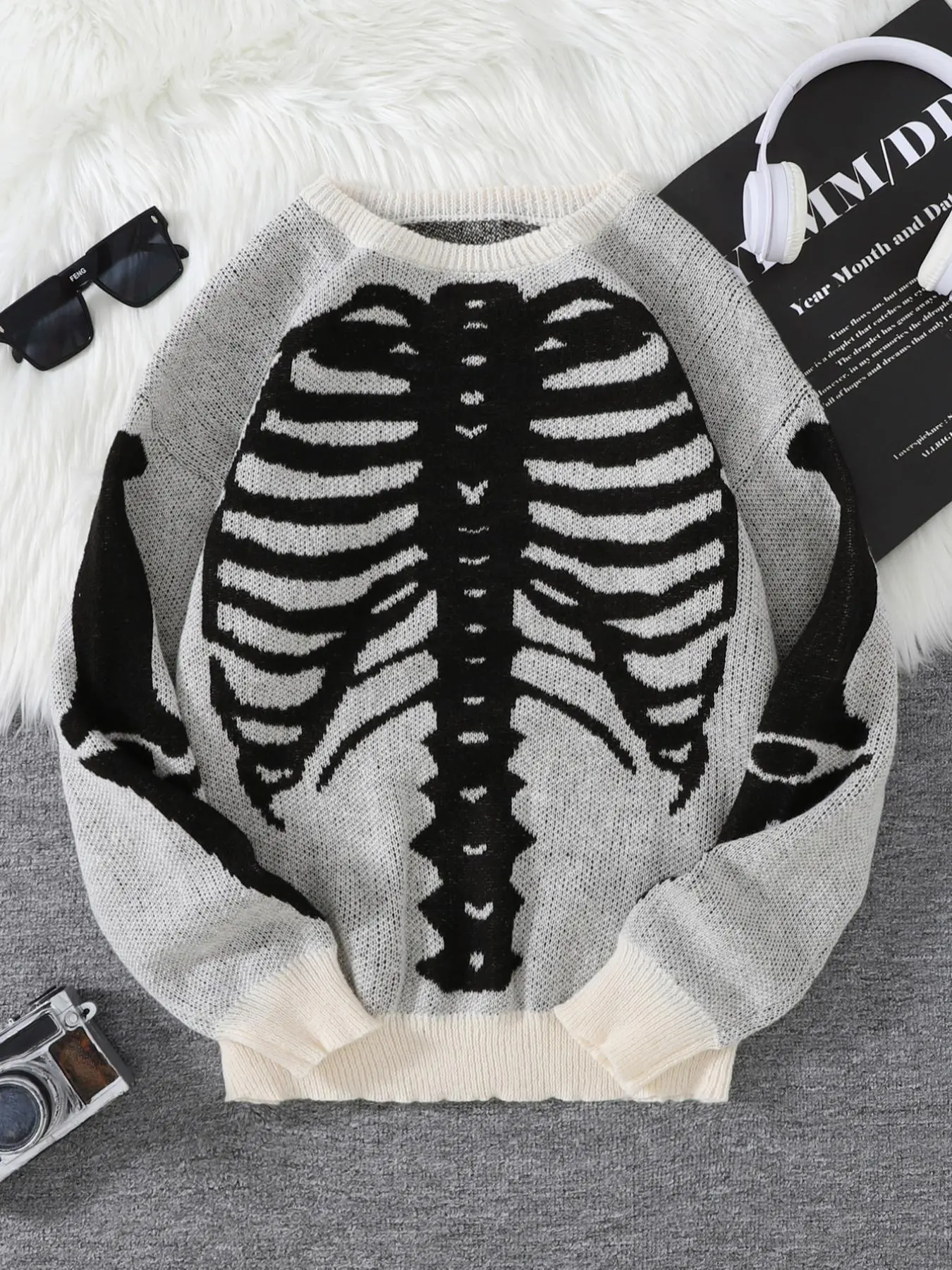 Men's Graphic Skeleton Print Round Neck Sweater, Regular Fit Classic Casual Long Sleeve Crew Neck Fitted Jumper for Fall & Winter, Men's Knitwear Clothes for Daily Wear, Tops, Jacquard, Casual Cozy Pullover, Aesthetic Casual Knitwear, Stylish Pullover