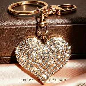 Crystal Rhinestone Heart Car Keychain, Metal Cute Female Bag Charm, Creative Cross-Border Gift, Birthday Decoration, Small Gift