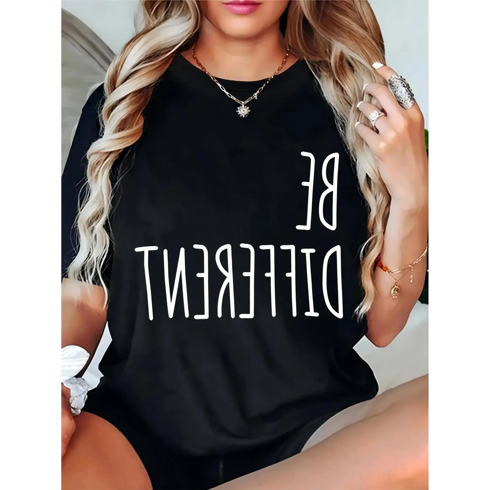 Women's Black BE DIFFERENT Slogan T-Shirt Casual Daily Streetwear for Ladies Teens Self-Expression Fashion Top