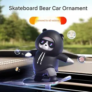 Cool Skateboard Bear Ornament, Sliding Car Dashboard Decor, Universal Automotive Car Interior Accessory, Cute Car Accessories, Perfect Gift for Car Enthusiasts