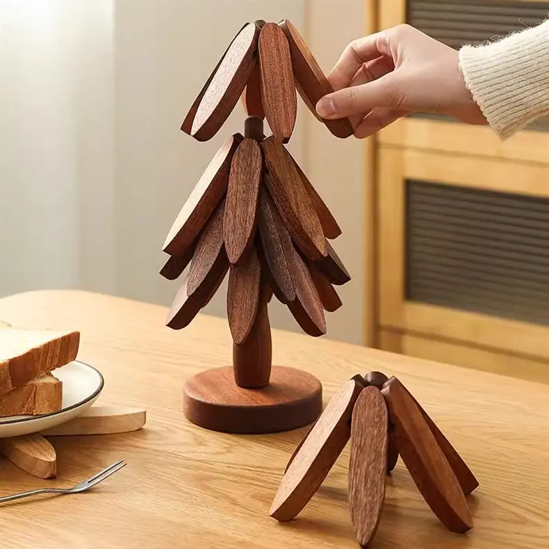 Wooden Trivets for Hot Dishes, Tree Shape Trivet Set, 4  + 1 Stand stored Like a Christmas Tree,Foldable Kitchen Wooden Trivet,for Hot Dishes、Pot、Bowl、Teapot、Hot Pot Holder，Kitchen supplies, eco-friendly, decorative items Interesting Gift for Christmas