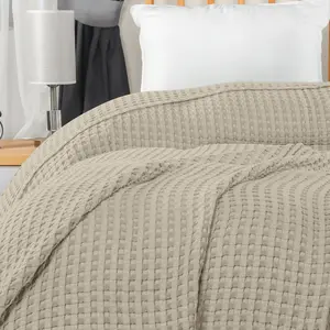 Utopia Bedding Waffle Blanket - Soft Breathable Lightweight Throw for Bed, Couch & Sofa – Soft, Cozy Warm Waffle Weave Blanket for All Seasons (Spring, Summer)