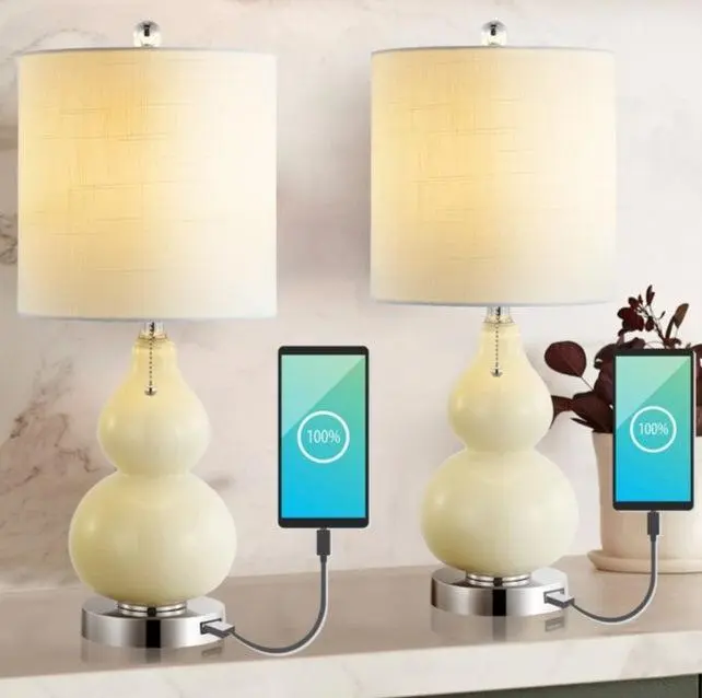 JONATHAN Y Cora Classic Vintage Glass LED Table Lamp with USB Charging Port - Indoor Lighting Dimmable Warm White Home Decor Light for Bedroom, Living Room, Dorms