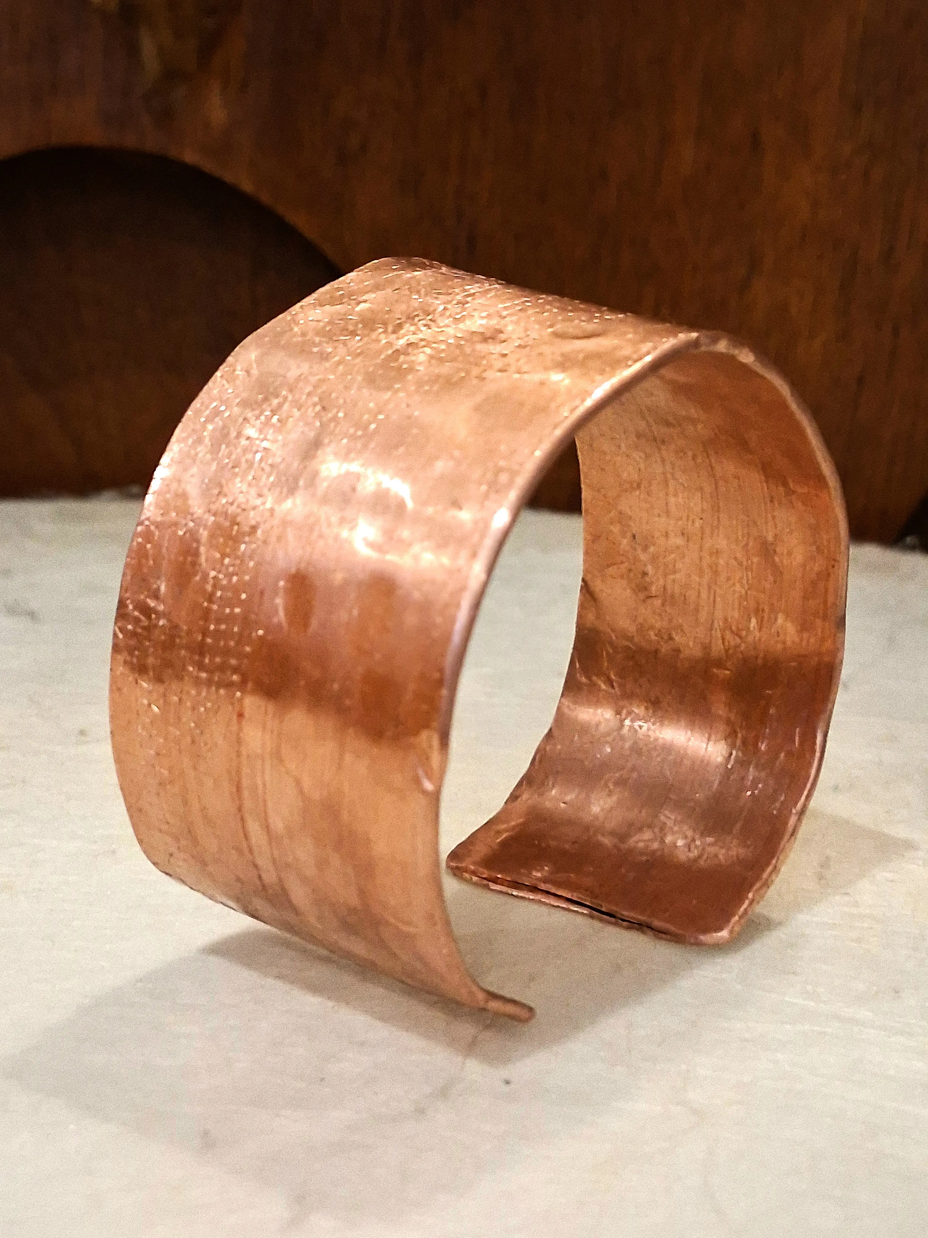 Copper Bracelet 1.5 Inches Wide - Handmade - Thick - Pulsera de Cobre gruesa - Hecha a Mano - Unica