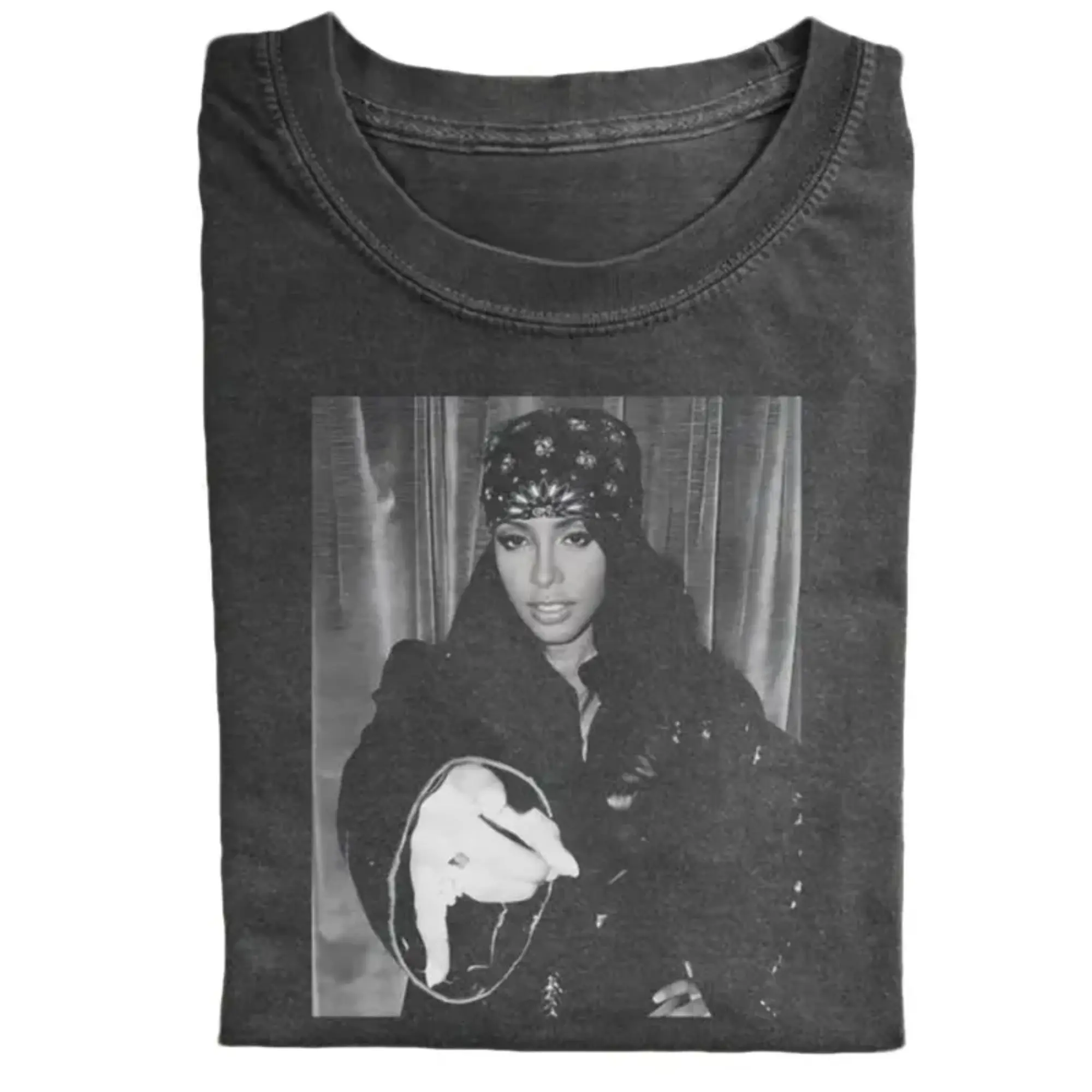 Vintage Aaliyah Tshirt, 90s Minimal Bootleg Style, Aaliyah Unisex Shirt, Aaliyah Merch, Hiphop Shirt, Graphic Tee, Rap Tee, gift for fans