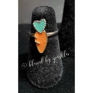 Heart Carrot Starlet Shimmer Ring