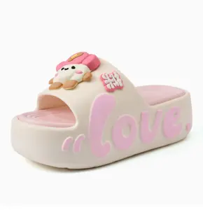 Cartoon Puppy Thick-Soled Slide Sandals, Off-White Colorblock, LOVE Letter Design, Cute 3D Decoration, Women’s Home/Outdoor Slippers