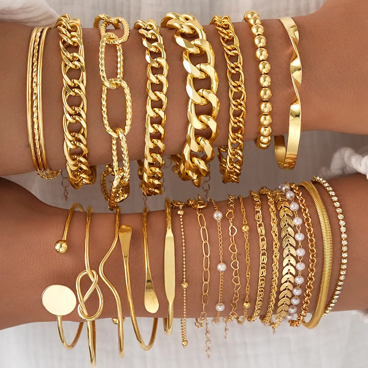 25Pcs Golden Bracelet Set for Women, Stackable Layered Bracelets, Curb Chain Faux Pearl Snake Chain Bangle Cuff Link Bracelet Pack, Trendy Jewelry for Daily Wear Party Birthday Gift