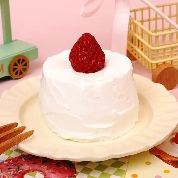Pawtoto Creamy Strawberry Cake Fidget Squishy Toy - Handmade Food-Grade Silicone 6Cm × 6Cm × 6Cm Cute Fidgets, 12 Years Above Stress Relief Toys #Summervibes