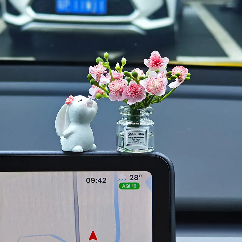 Cute Rabbit Jasmine Car Decor Ornament, Includes Traceless Adhesive Sticker, Healing Style Mini Vase and Perfume Design, Ideal Car Interior Decoration, Car Interior Decorative, Car Desktop Decor, Car Decorations
