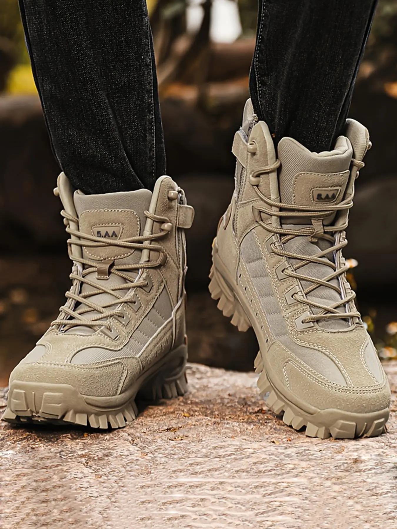 New Men's Tactical Boots, Military Work Boots, Outdoor Casual Hiking Shoes, Lightweight Hiking Boots, Lace-Up or Side Zip Service Boots, Durable Outdoor Hiking, All Seasons