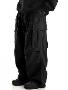 Men’s spring/summer cargo wide-leg pants featuring a loose, wide-leg cut; street-style retro workwear looks for everyday casual wear.