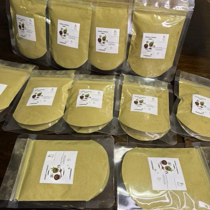 Henna powder