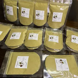 Henna powder
