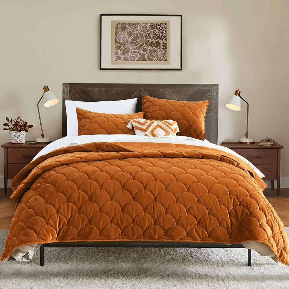 Velvet Quilt King Size, Caramel Gold Velvet Comfortable 3 Warm Coverlet with 2 Shams, Geometric Pattern Quilted Bedspread for