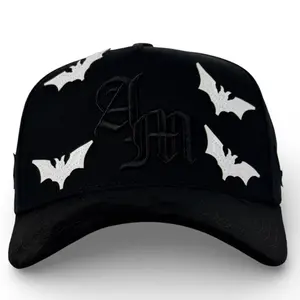 BAT CHROME BLACK/WHITE Original Gorra 100% with Unique Bat Design and Classic Black/White Contrast