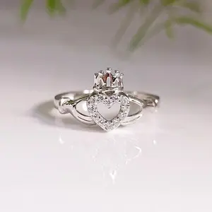 Emma Vera Jewelry Women's 925 Sterling Silver Claddagh Ring - Celtic Design, High Polish, Heart Symbol, Hands, Crown Motifs, Symbol of Loyalty
