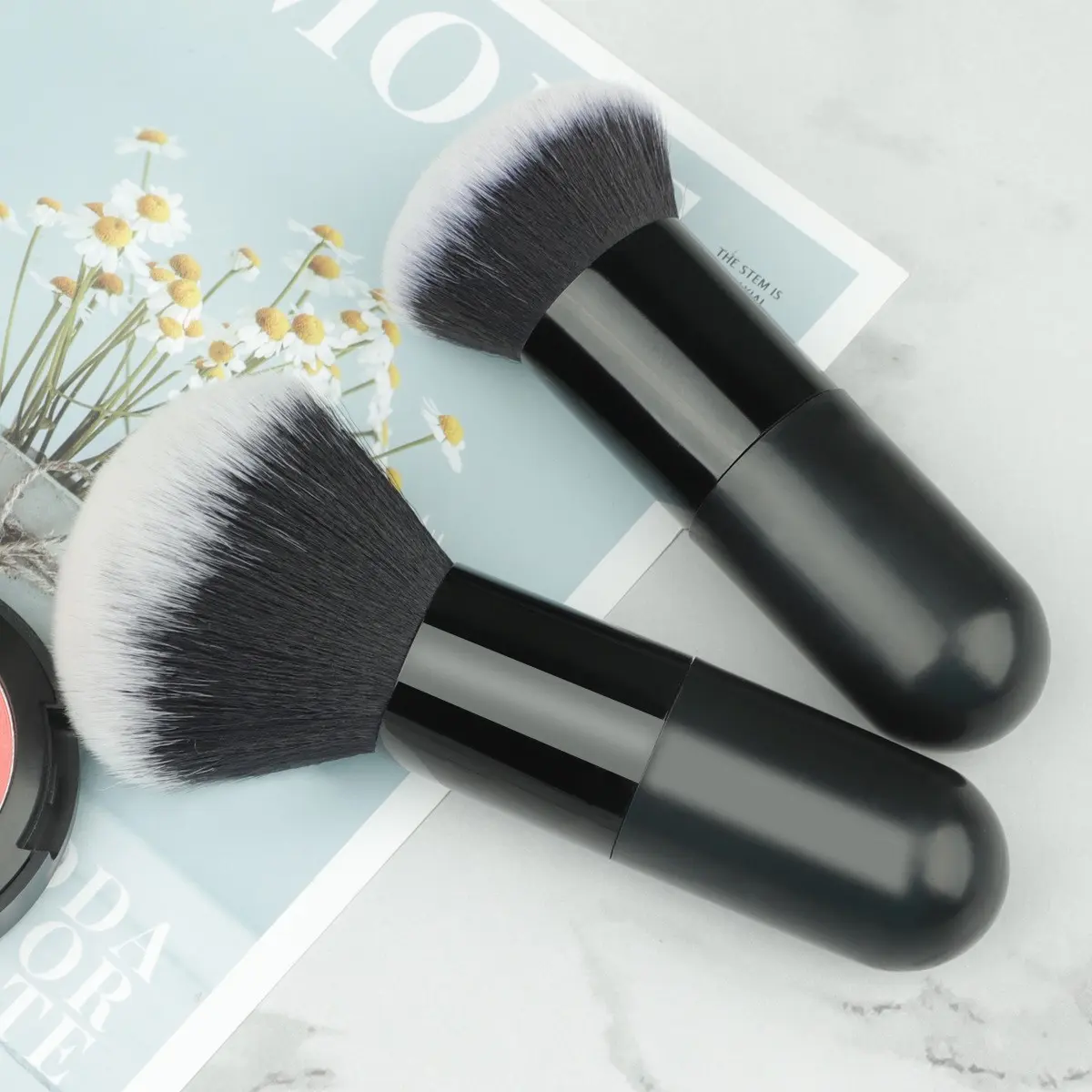 ✨ Round Head Powder Brush | Fluffy Dome Brush | Soft & Fluffy Non-Irritating Bristles | All-in-One: Foundation, Blush & Loose Powder | Smooth, Even, Streak-Free Finish | Makeup Artist Recommended | Face Makeup Brush – Ideal for Home & Salon Use