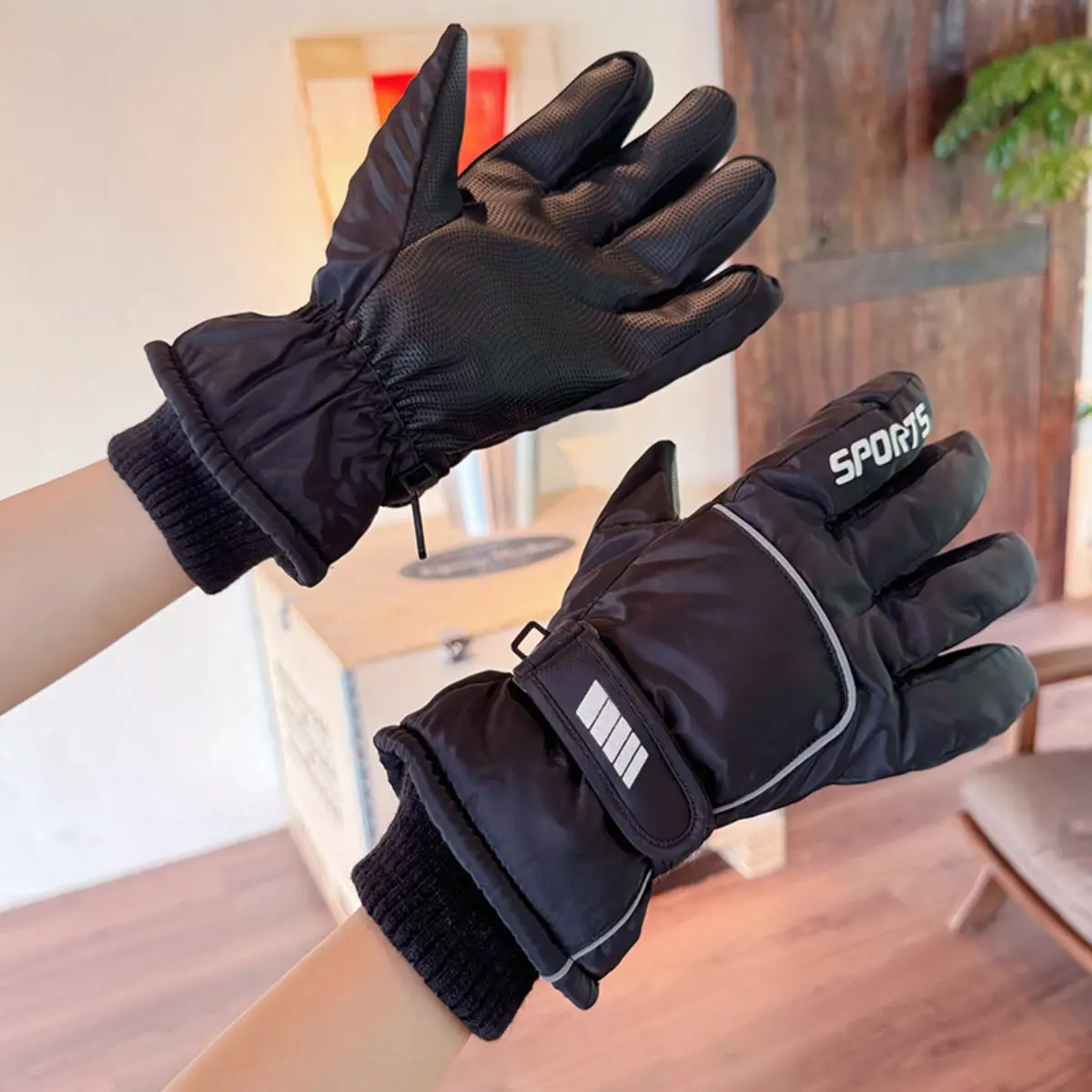 Winter Ski Gloves for Women Warm Windproof Waterproof Fleece Lined Cold Weather Snow Gloves Non Slip Grip Reflective Thermal Gloves for Driving Cycling Outdoor Activities