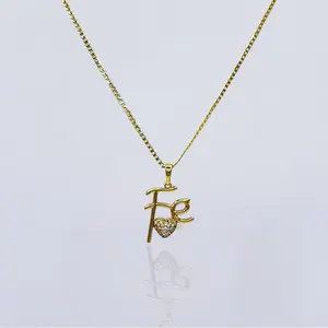 Fine and medium chain Cuban Link Chain with Pendant, 14k Gold Plated