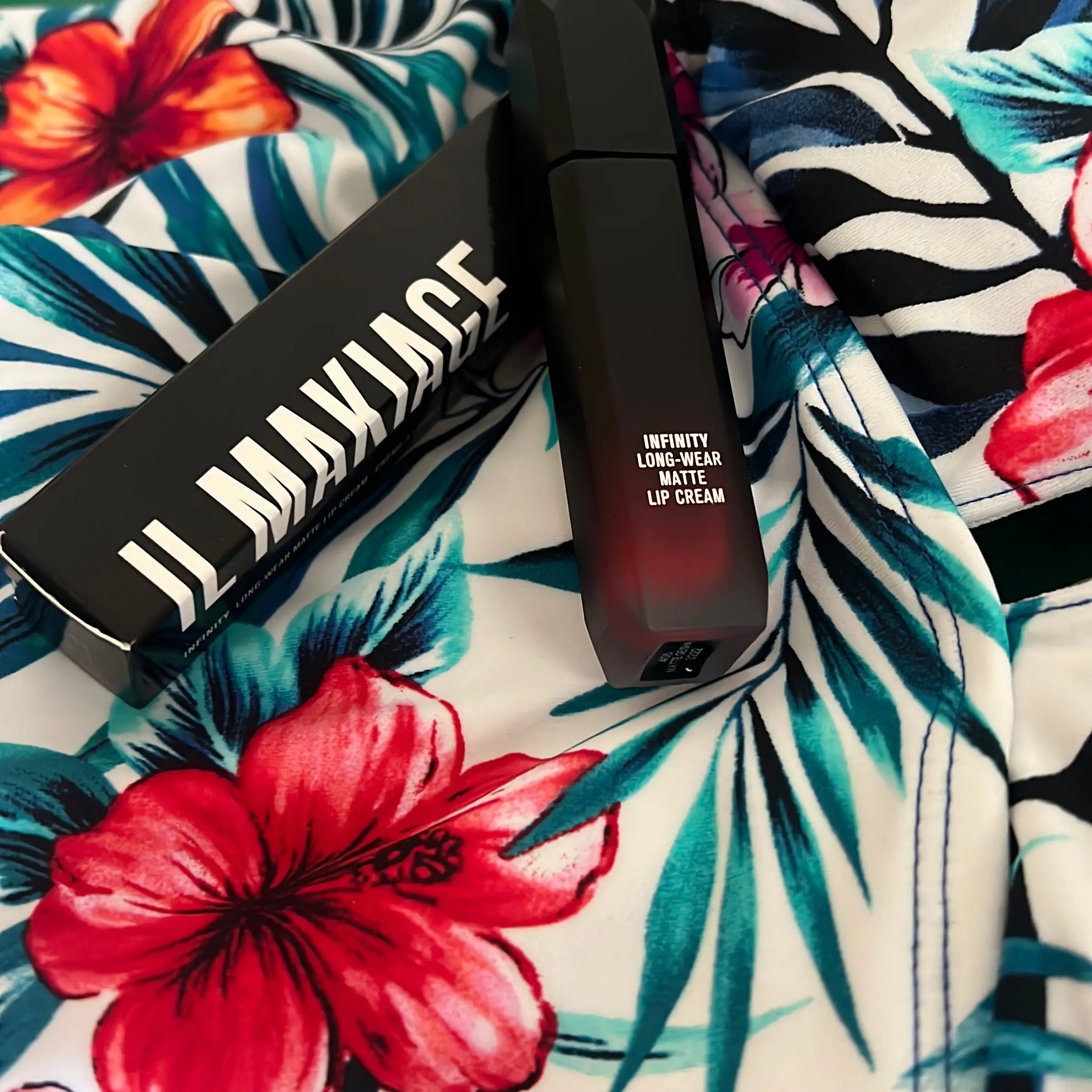 IL MAKIAGE matte lip cream IL MAKIAGE matte lip cream