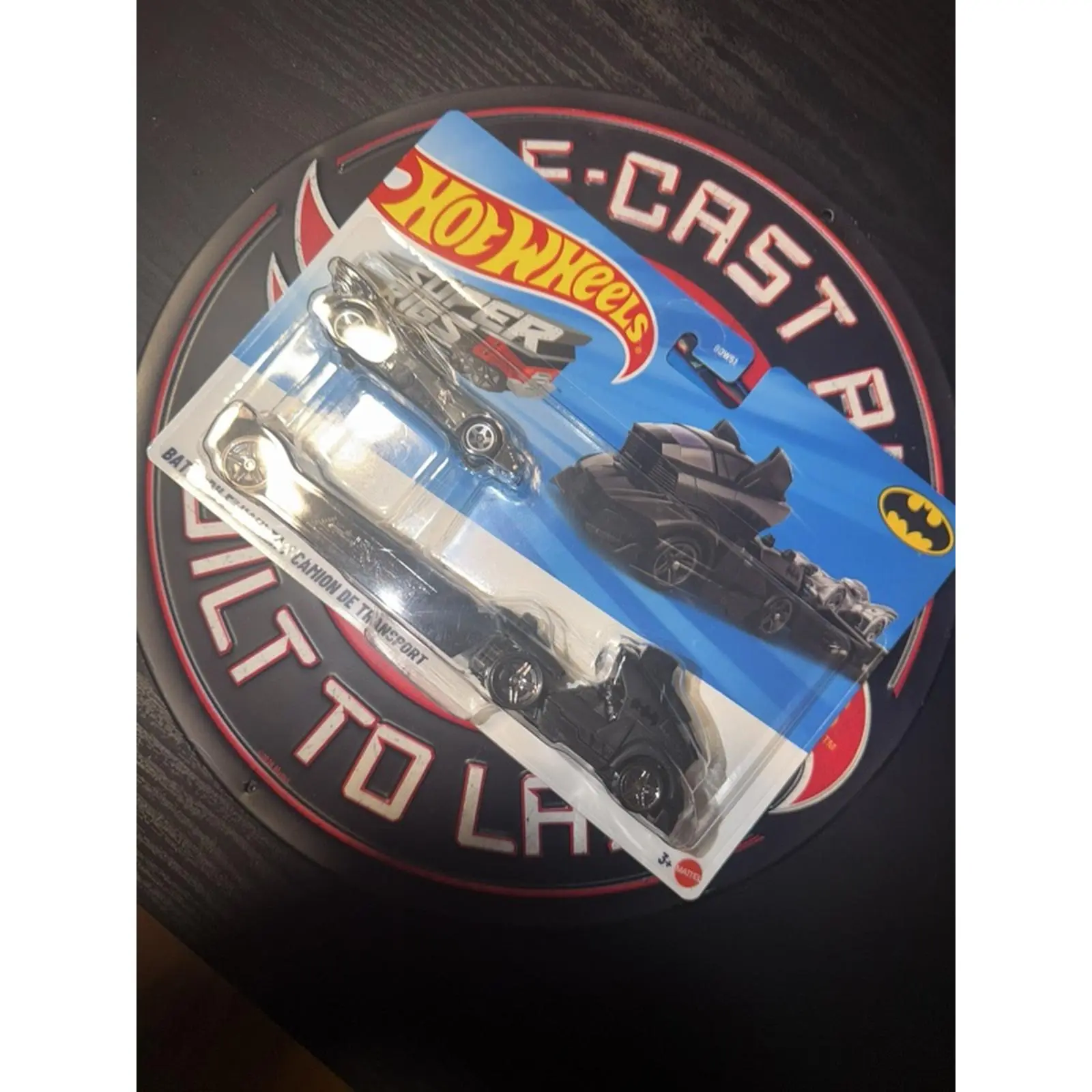 Hot Wheels Batman Tumbler & Batmobile 2-Pack Collectible Super Rigs