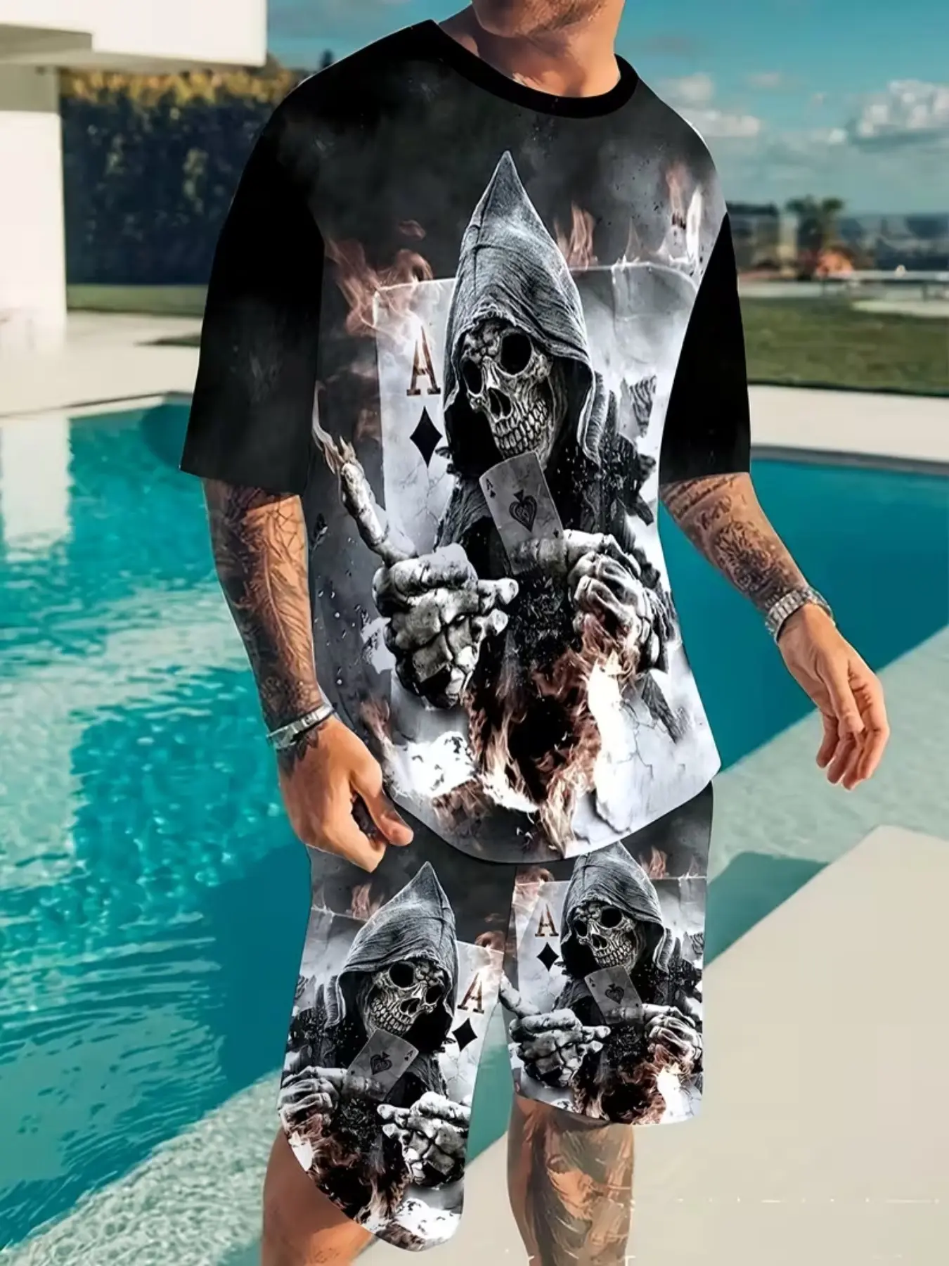 Men's Skull Poker Card Matching Outfits Set, 2-Piece, Casual Fitted Tee, Geometric Pattern, Short Sleeve, Drop Waist Track Shorts